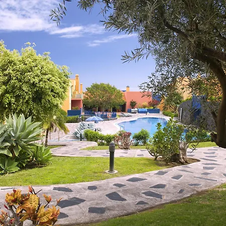 ホテル La Caleta 3*