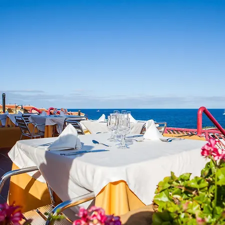 La Caleta 3*