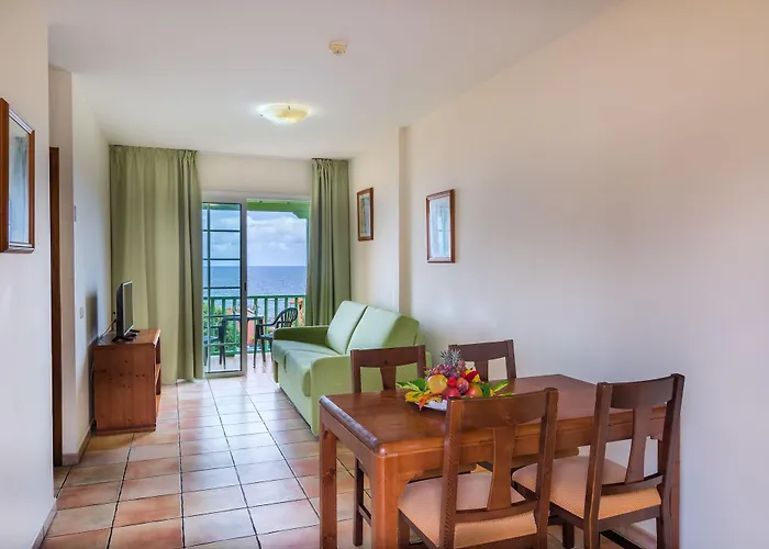 La Caleta Hotel Playa Cancajos.- BreNa Baja (la Palma)